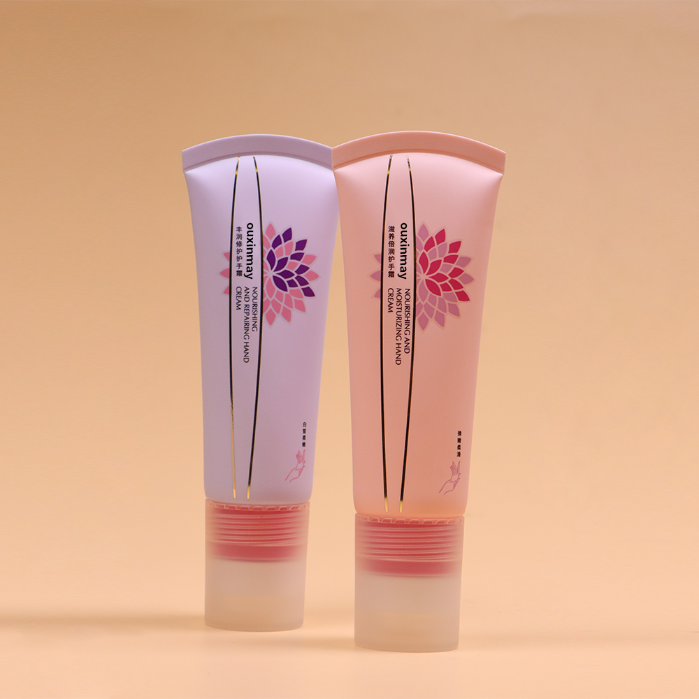 Liquid Blusher Tube With Soft Silicone Applicator