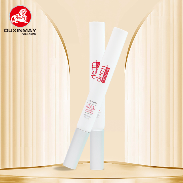 Soft Silicone Tongue Applicator with Squeeze Plastic Nail-care Tube